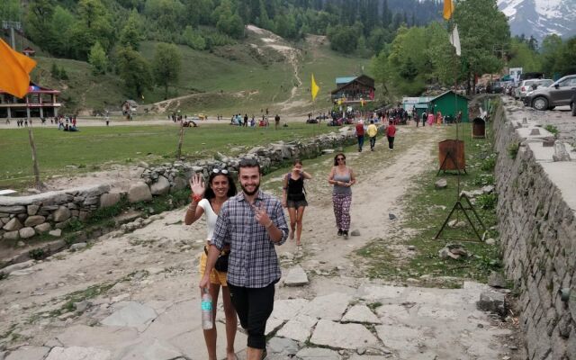 Madpackers Manali - Hostel