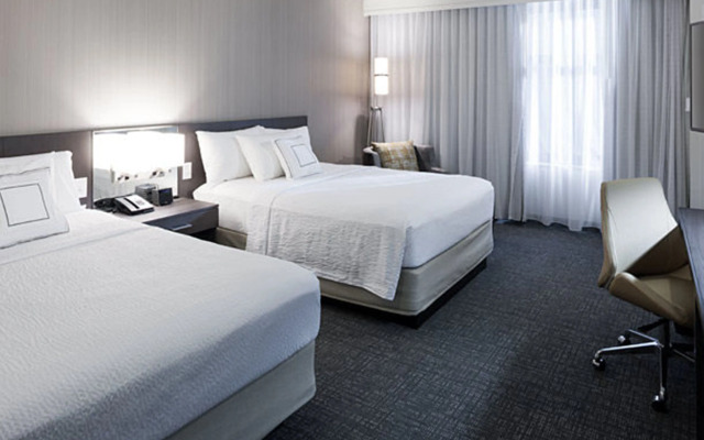 Courtyard by Marriott Richmond Downtown