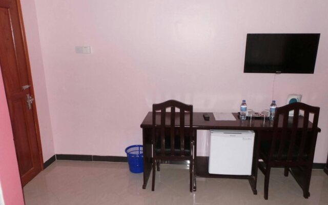 Fahari Hotel