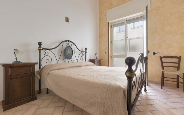 2344 Le Due Torri - Torre Piccola by Barbarhouse