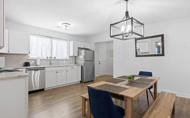 Trendy at Hoyt Two Homes