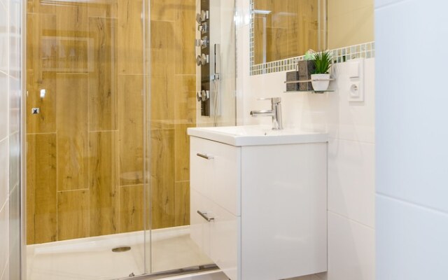 Tribeca City Center Apartments