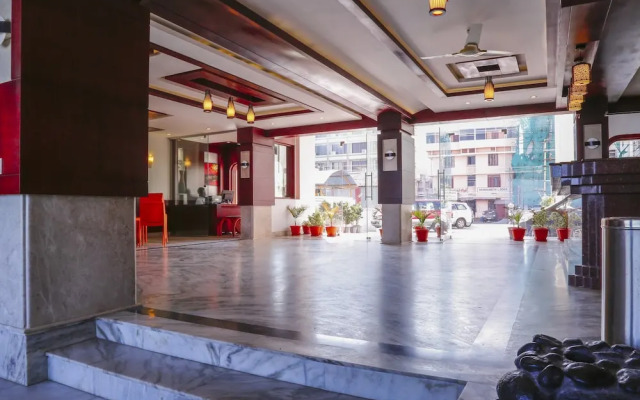Hotel Maadhini