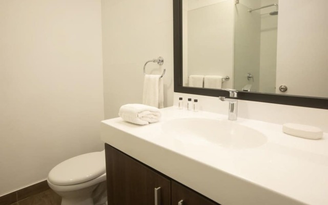 w Artsy 2BR in the Heart of Miraflores