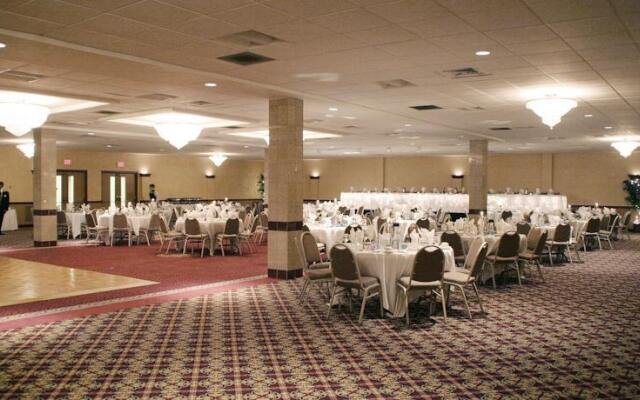 Ramada-Convention Center