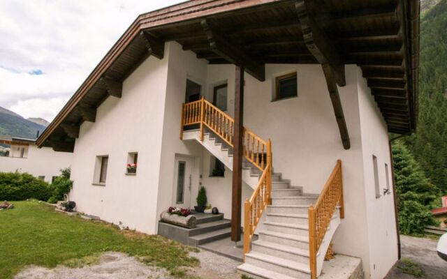 Apartment Sandra See