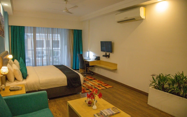 Four Leaf Service Suites