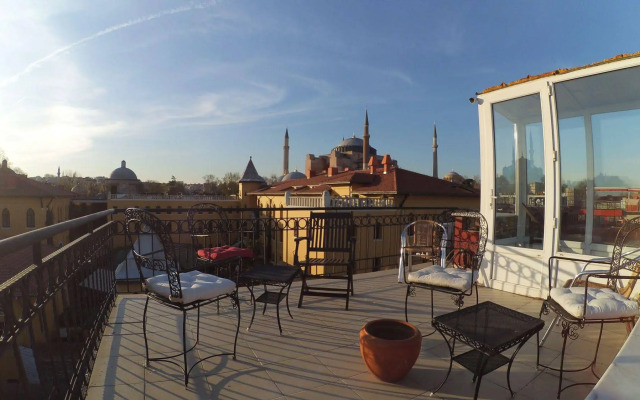 Berk Guesthouse - 'Grandma's House'