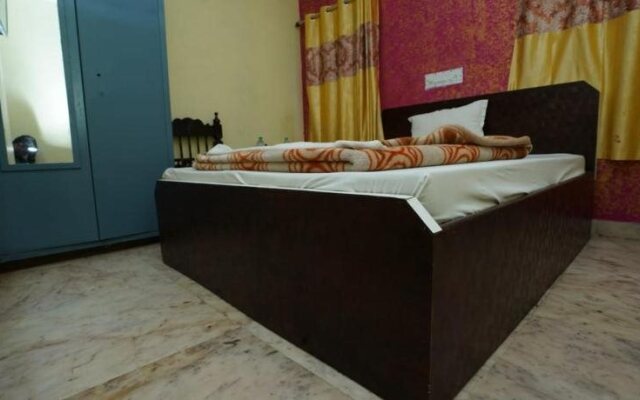 Hotel Gokul Palace