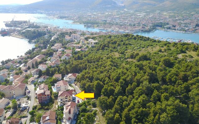 Apartment Marijan - beautiful view: A1 Trogir, Riviera Trogir