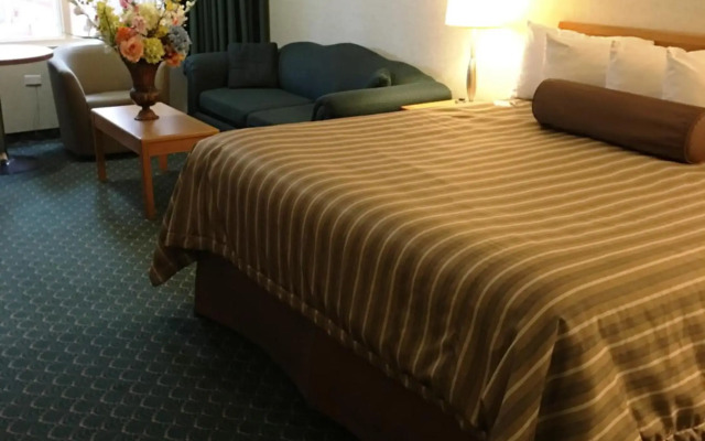 Travelodge by Wyndham Winnipeg East