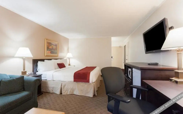 Ramada Coquitlam