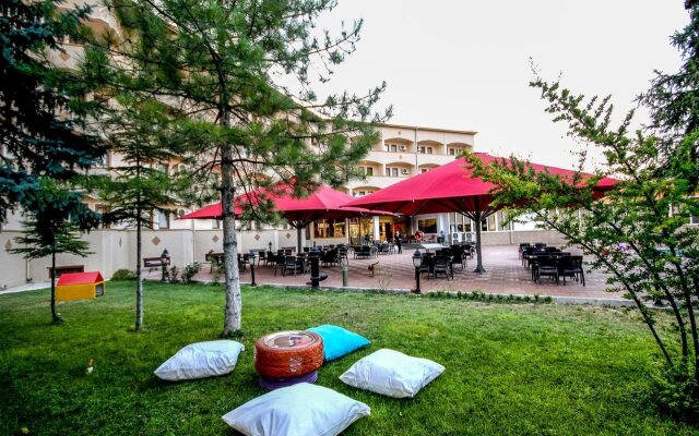 SIGNATURE GARDEN AVANOS Hotel & SPA