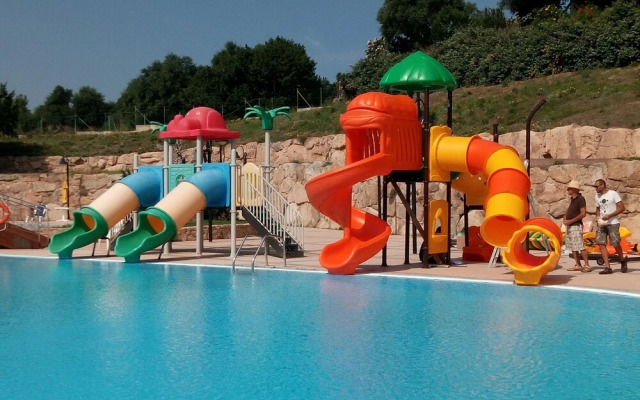 Residence Rena 2000