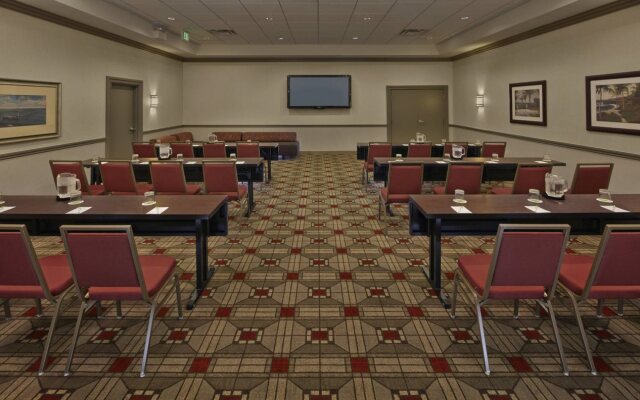 Courtyard by Marriott St. Petersburg Downtown