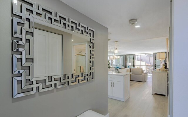 Siesta Breakers on Crescent Beach