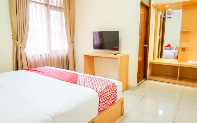 Hotel Kurnia by OYO Rooms