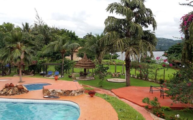 Afrikiko Riverfront Resort