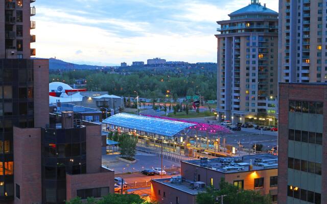 Holiday Inn Express Hotel & Suites Calgary, an IHG Hotel