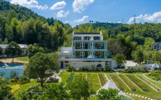 Juan Jing Resort Hotel