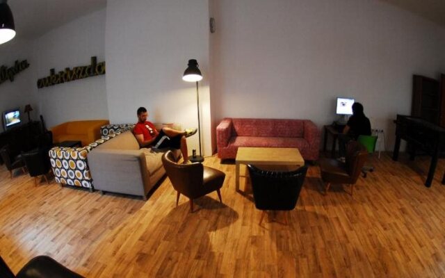 Mandarin Hostel