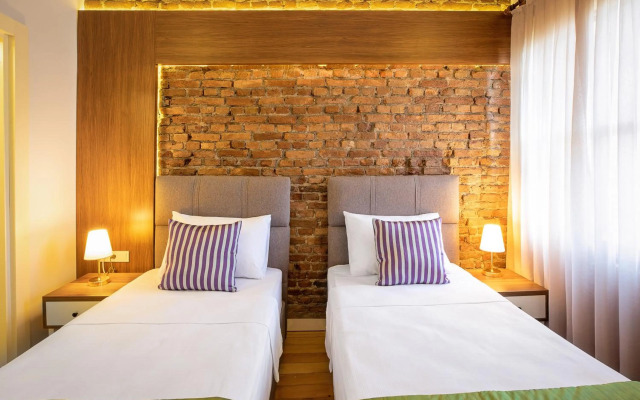 Mono Hotel