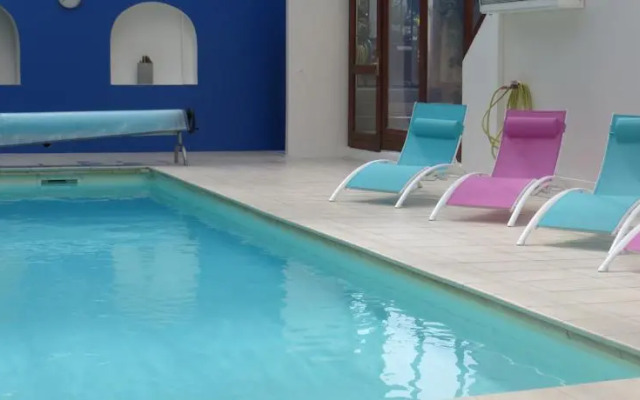 Logis Palais Des Fleurs Restaurant Les Capucines