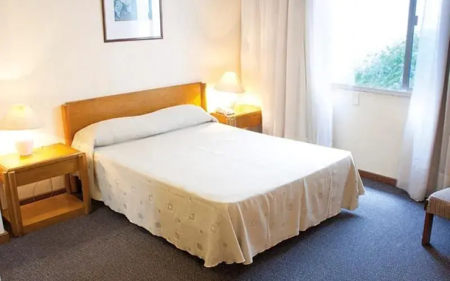 Balfers Hotel