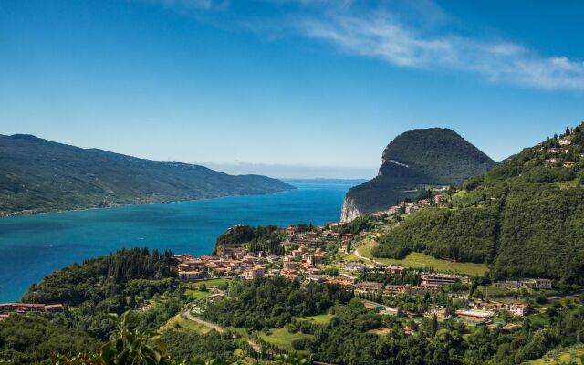 Tremosine Wonderful Lake View 1