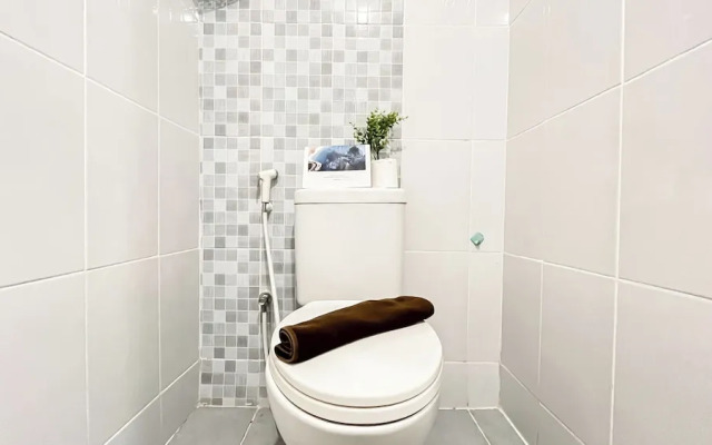 Comfort Studio At Tokyo Riverside Pik 2 Apartment