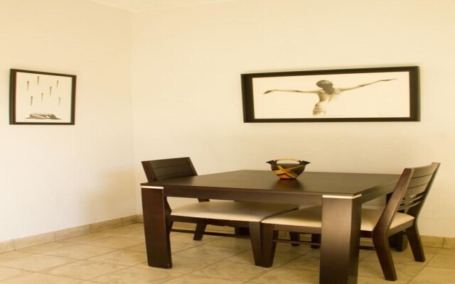 Suit Vedado