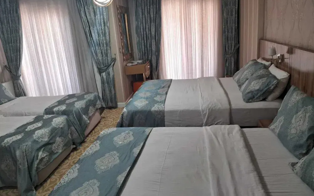 Crystall Hotel