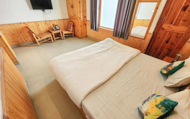 Singh Saab Rooms & Cafe