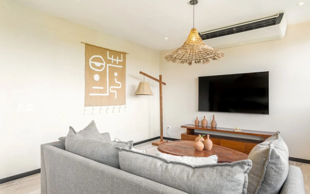 Bh 03 Cherish share a space to relax have fun