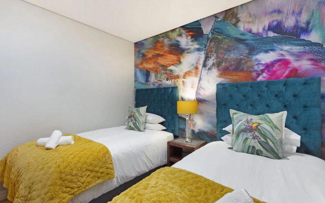 Penthouse F23 Seaside Village