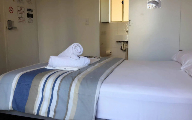 Gold Coast Backpackers - Hostel