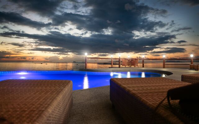 Beyond The Blue Horizon Villa Resort