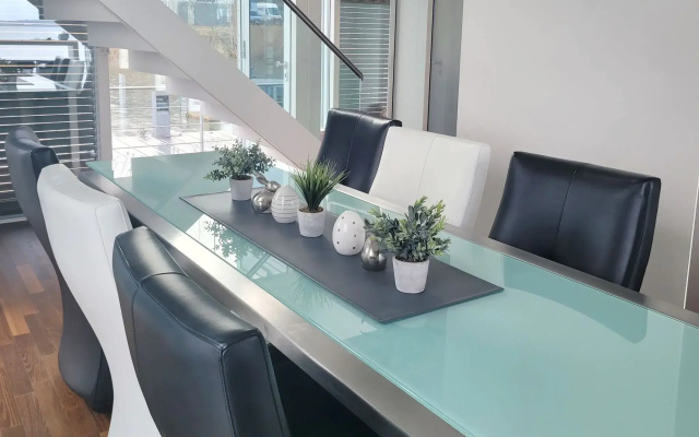 A holiday home in Geierswalde with a roof terrace