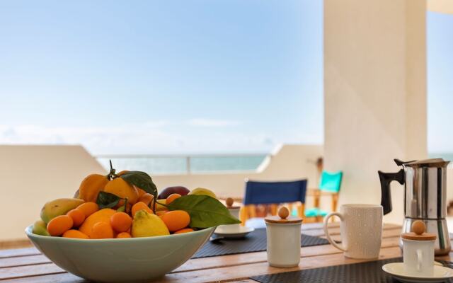 Pleasant Holiday Home in Donnalucata near Spiaggia Micenci