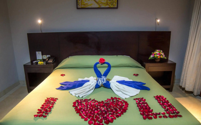 Fourteen Roses Beach Hotel