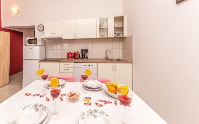 Cherry Apartment With Sea View