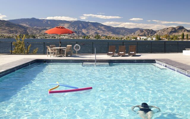 Walnut Beach Resort