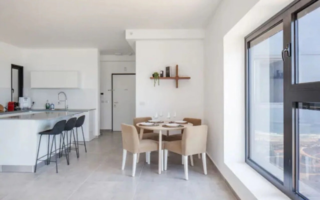 O&O Group-Magical 4BR Panoramic Sea View