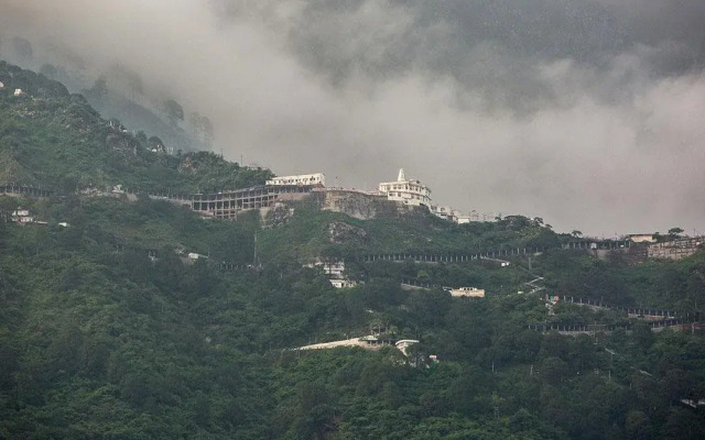 Hotel Maa Gayatri India