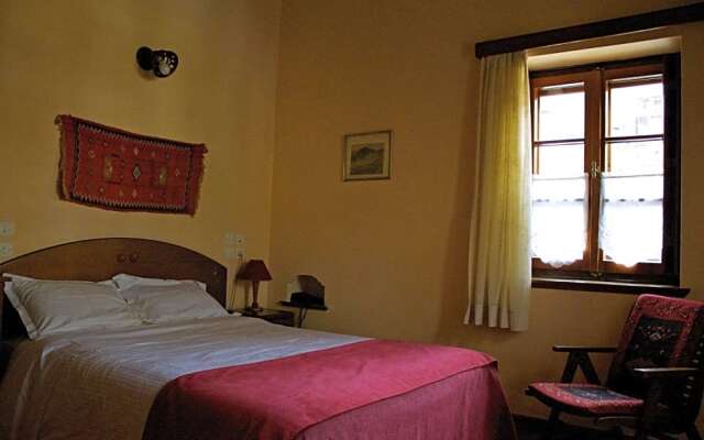 Hotel Galaxias