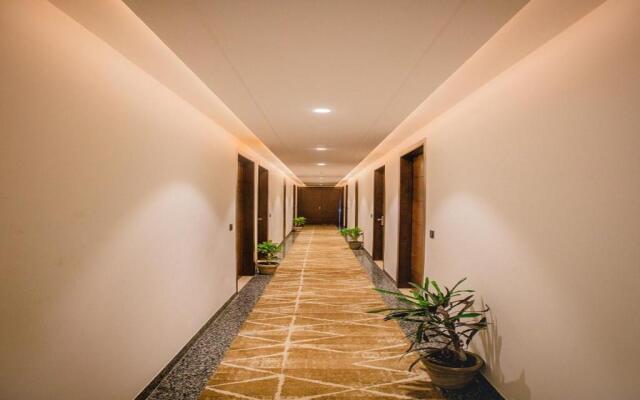 HOTEL TEN SQUARE - 5 Minutes from The Taj Mahal