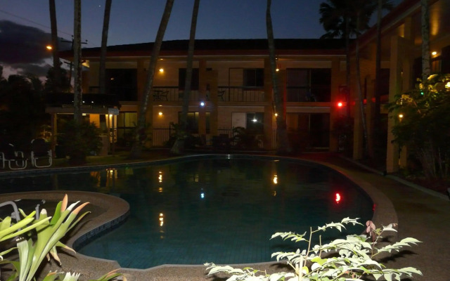 Oasis Inn Cairns