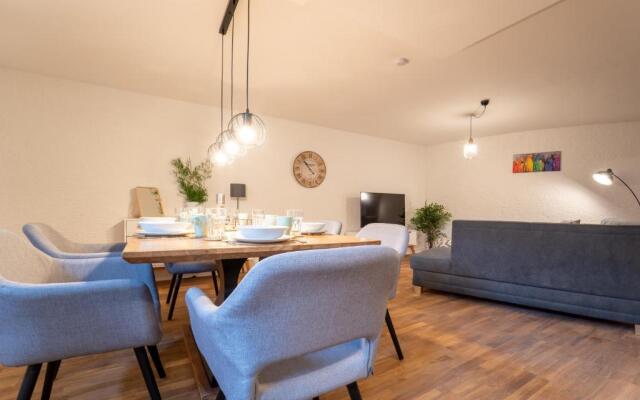 dreamcation - Ehemalige Pfarrer- & Souterrain Wohnung, 3D-Tour, Terrasse, Garten, BBQ