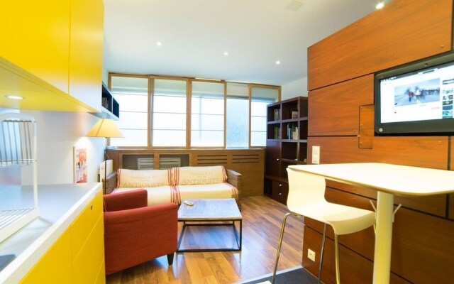 Albigny - T2 -luxe Contemporain - vue lac