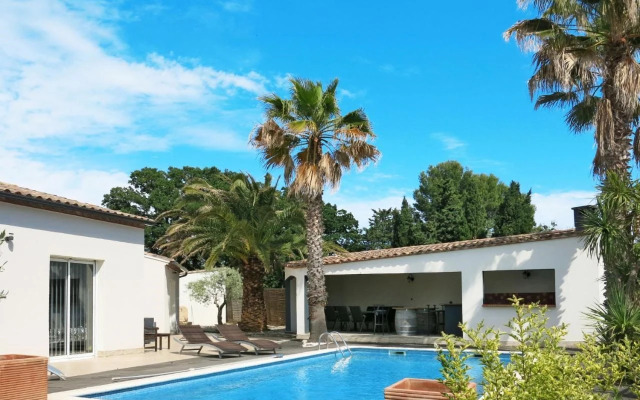 Holiday Home Côté Sud - BZS165